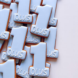 Cyfra jeden z imieniem - piernik zdobiony