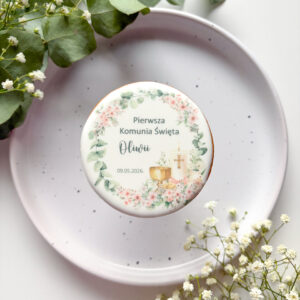 Ciastka komunijne z personalizacją – lukrowane gołąbki z imieniem dziecka, dekoracje na przyjęcie komunijne